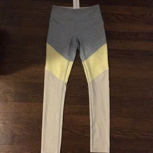 XS Outdoor voices leggings
